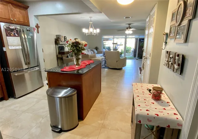 Photo 1 of Sale Pending at 3321 Farragut St #7H, Hollywood, FL 33021 | MLS# A12058984 | Listing updated on 2026-09-10