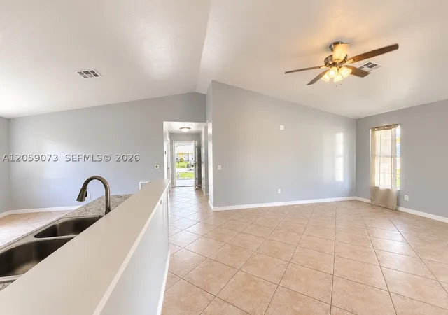 Photo 3 of Sale Pending at 430 Sw 14Th Pl Sw, Vero Beach, FL 32962 | MLS# A12059073 | Listing updated on 2026-09-18