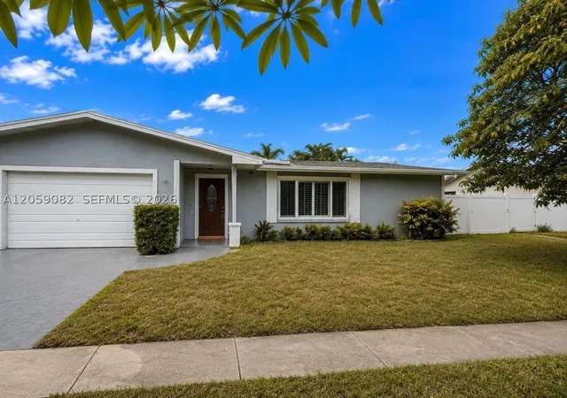 Photo 3 of Single family home for sale at 1760 Sw 12th St, Boca Raton, FL 33486 | MLS# A12059082 | Listing updated on 2026-08-28