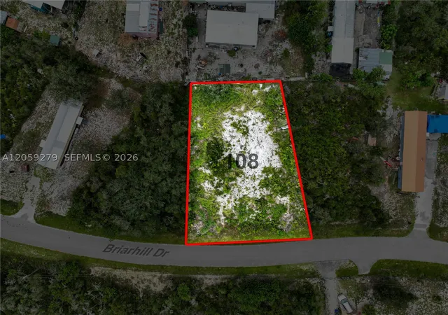 Photo 2 of Single family home for sale at 108 Briarhill Dr, Lake Placid, FL 33852 | MLS# A12059279 | Listing updated on 2026-09-06