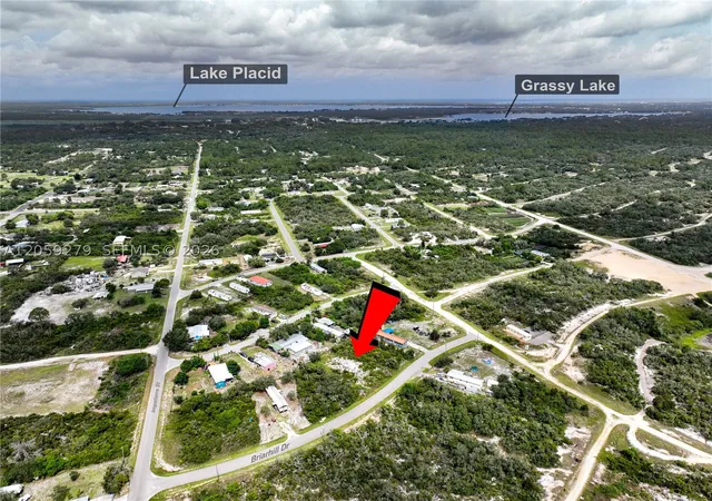Photo 3 of Single family home for sale at 108 Briarhill Dr, Lake Placid, FL 33852 | MLS# A12059279 | Listing updated on 2026-09-06