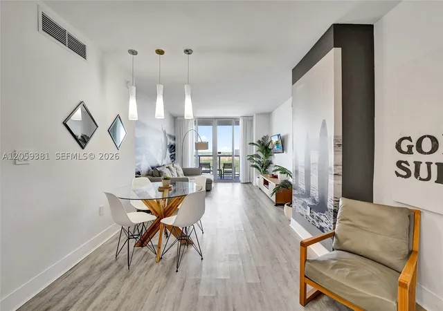 Listing Photo 4 - Condo for sale in building located at 2602 E Hallandale Bch Blvd, Hallandale Beach, FL 33009 - Unit #R906