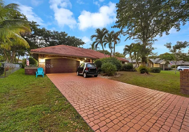 Photo 1 of Single family home for sale at 8622 Nw 49th Dr, Coral Springs, FL 33067 | MLS# A12059423 | Listing updated on 2026-09-22