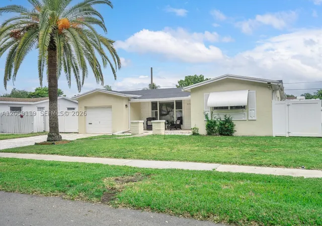 Photo 2 of Single family home for sale at 8963 Sw 53rd St, Cooper City, FL 33328 | MLS# A12059119 | Listing updated on 2026-09-13