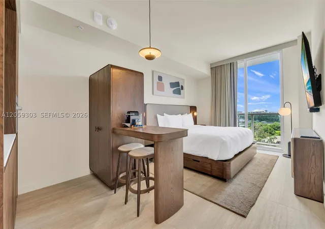 1611 SW 2nd Ave #713