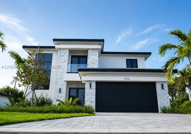 Photo 2 of Single family home for sale at 1275 Sw 130th Ave, Davie, FL 33325 | MLS# A12059530 | Listing updated on 2026-09-13