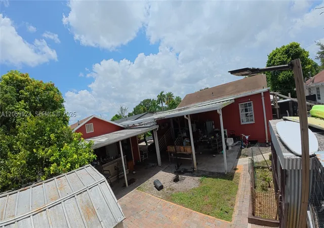 Photo 4 of Single family home for sale at 15737 Nw 40Th Ct, Miami Gardens, FL 33054 | MLS# A12059924 | Listing updated on 2026-09-14