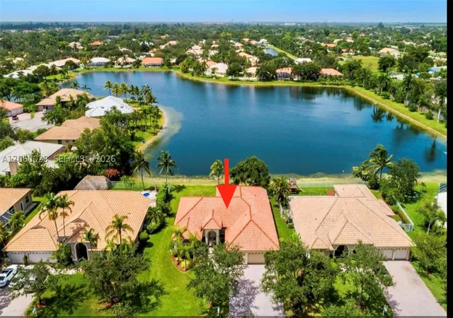 Photo 2 of Sale Pending at 16247 Erie Pl, Davie, FL 33331 | MLS# A12060028 | Listing updated on 2026-09-08
