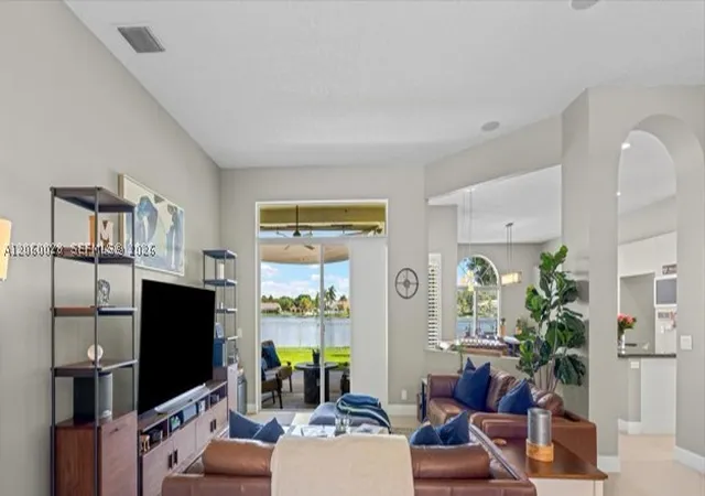 Photo 4 of Sale Pending at 16247 Erie Pl, Davie, FL 33331 | MLS# A12060028 | Listing updated on 2026-09-08