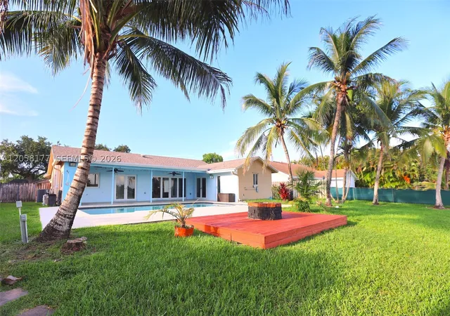 Photo 1 of Sale Pending at 9480 Nw 10th St, Plantation, FL 33322 | MLS# A12058177 | Listing updated on 2026-08-27