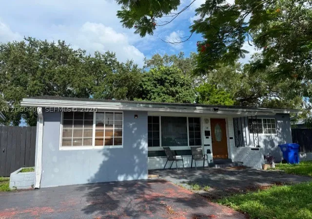 Photo 3 of Sale Pending at 149 Sw 67th Ter, Pembroke Pines, FL 33023 | MLS# A12060400 | Listing updated on 2026-08-30