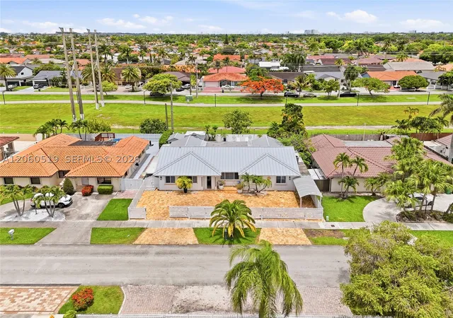 Photo 1 of Single family home for sale at 323 Nw 136th Pl, Miami, FL 33182 | MLS# A12060519 | Listing updated on 2026-09-16