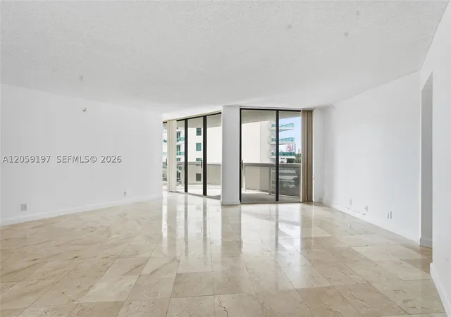 Photo 3 of Condo for sale at 20185 E Country Club Dr #502, Aventura, FL 33180 | MLS# A12059197 | Listing updated on 2026-09-14