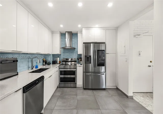 Photo 2 of Condo for sale at 1950 S Ocean Dr #5F, Hallandale Beach, FL 33009 | MLS# A12059655 | Listing updated on 2026-09-09