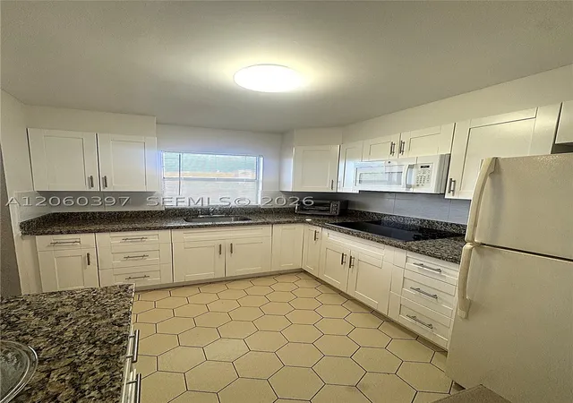 Photo 2 of Condo for sale at 9580 Sunrise Lakes Blvd #304, Sunrise, FL 33322 | MLS# A12060397 | Listing updated on 2026-09-15