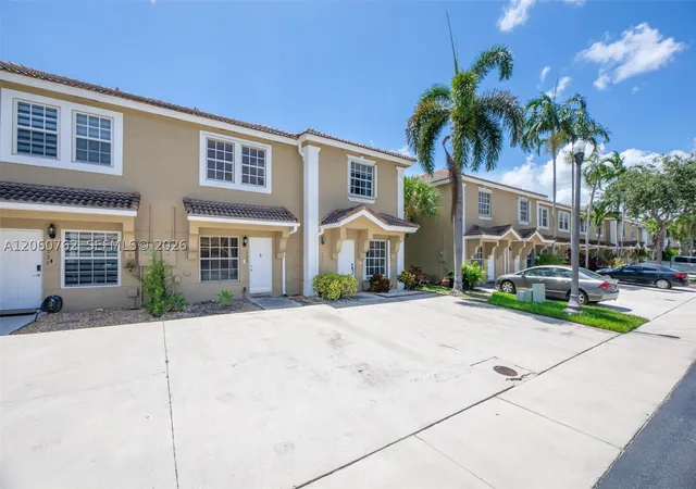 Photo 2 of Sale Pending at 728 Sw 122nd Ave, Pembroke Pines, FL 33025 | MLS# A12060762 | Listing updated on 2026-09-02