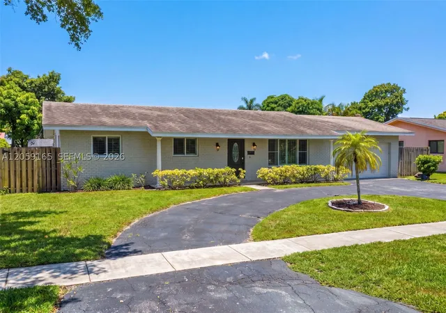 Photo 2 of Single family home for sale at 7400 Nw 15th St, Plantation, FL 33313 | MLS# A12059165 | Listing updated on 2026-09-10
