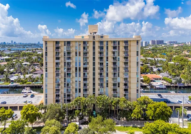 Photo 1 of Condo for sale at 2350 Ne 135th St #1510, North Miami, FL 33181 | MLS# A12054306 | Listing updated on 2026-09-14