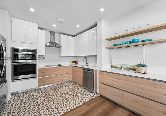 Photo 3 of Condo for sale at 1502 Jefferson Avenue #301, Miami Beach, FL 33139 | MLS# A12060895 | Listing updated on 2026-09-08