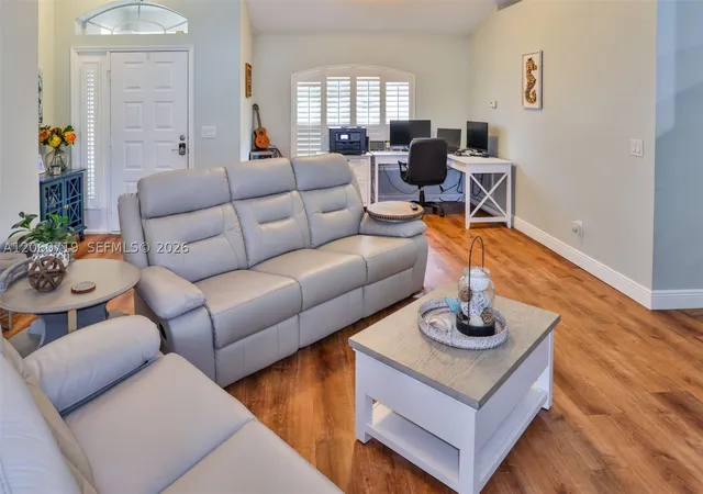 Photo 3 of Single family home for sale at 3447 Silverstone Court, Plant City, FL 33566 | MLS# A12060719 | Listing updated on 2026-10-01