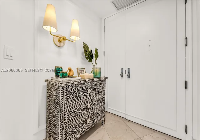 Photo 4 of Condo for sale at 848 Brickell Key Dr #1102, Miami, FL 33131 | MLS# A12060066 | Listing updated on 2026-09-10