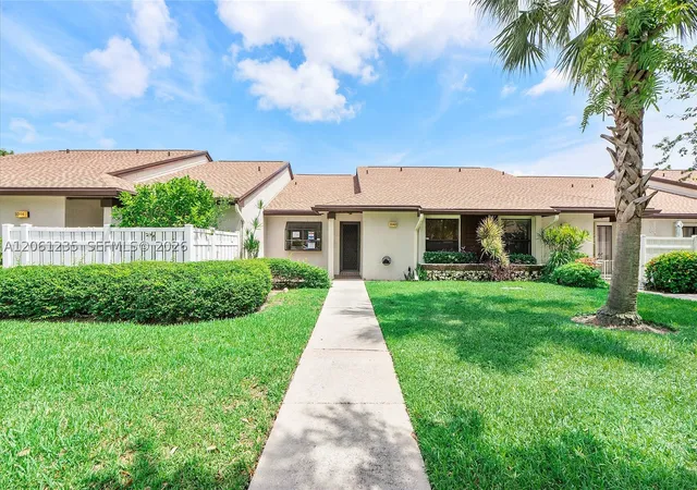 Townhouse for sale at 3342 Carambola Cir S, Coconut Creek, FL 33066 | MLS# A12061235