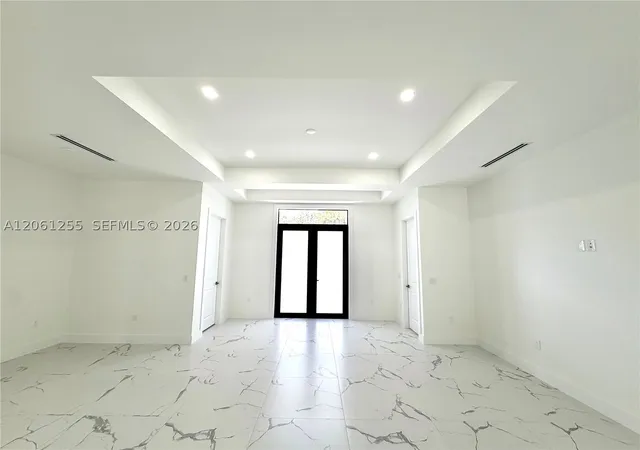 Photo 3 of Single family home for sale at 3257 Desoto Blvd S, Naples, FL 34117 | MLS# A12061255 | Listing updated on 2026-09-05