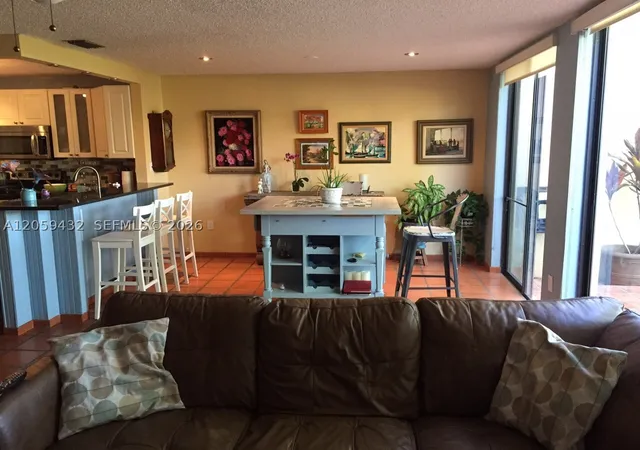 Photo 4 of Sale Pending at 3917 Adra Ave #E-46A, Doral, FL 33178 | MLS# A12059432 | Listing updated on 2026-09-08