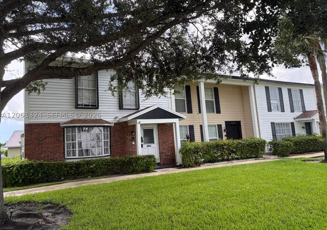 Photo 1 of Townhouse for sale at 11858 E Brier Patch Ct E, Wellington, FL 33414 | MLS# A12061324 | Listing updated on 2026-09-15
