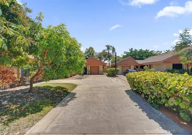 Photo 2 of Single family home for sale at 20475 Ne 10Th Pl, Miami, FL 33179 | MLS# A12048517 | Listing updated on 2026-09-14
