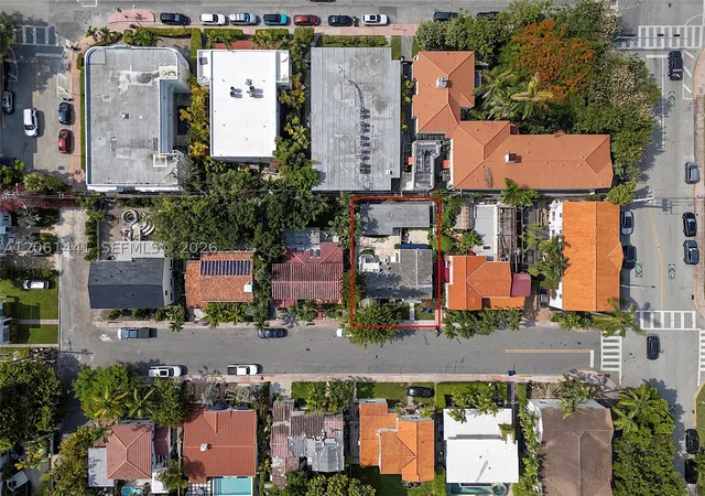 Photo 4 of Single family home for sale at 821 Espanola Way, Miami Beach, FL 33139 | MLS# A12061441 | Listing updated on 2026-09-28