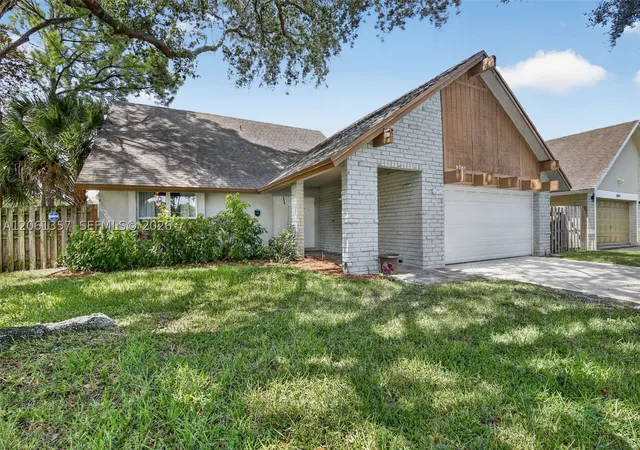 Photo 2 of Single family home for sale at 9381 Nw 35th Pl, Sunrise, FL 33351 | MLS# A12061357 | Listing updated on 2026-10-07