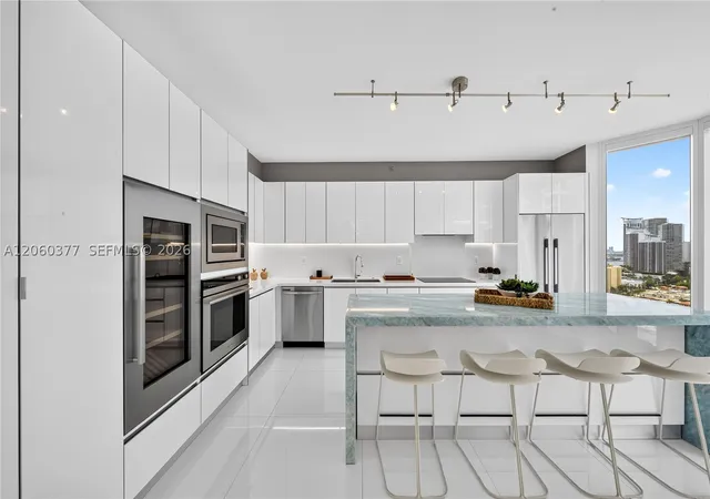 Photo 3 of Condo for sale at 300 S Pointe Dr #2104, Miami Beach, FL 33139 | MLS# A12060377 | Listing updated on 2026-08-26