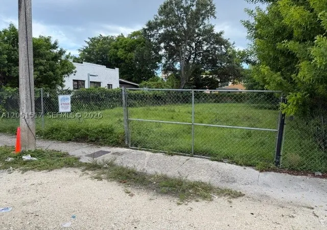 Photo 3 of Land for sale at 1036 Nw 31St St, Miami, FL 33127 | MLS# A12061517 | Listing updated on 2026-09-30