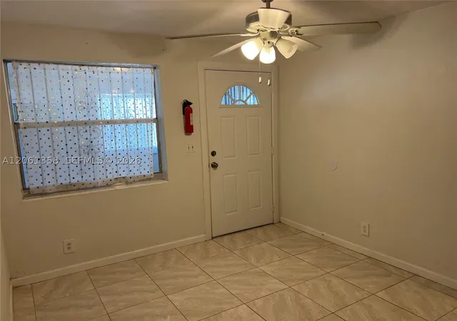 Photo 4 of House for sale at 236 Nw 9Th Ave, South Bay, FL 33493 | MLS# A12061358 | Listing updated on 2026-09-04