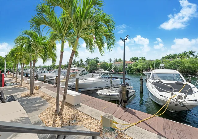 Photo 3 of Sale Pending at 90 Edgewater Dr #501, Coral Gables, FL 33133 | MLS# A12061805 | Listing updated on 2026-09-04