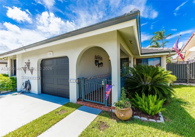 Photo 3 of Single family home for sale at 14851 Sw 59th St, Miami, FL 33193 | MLS# A12060346 | Listing updated on 2026-09-12