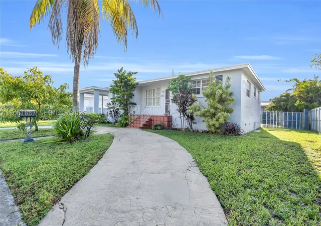Photo 3 of Sale Pending at 2025 Sw 82nd Ct, Miami, FL 33155 | MLS# A12061887 | Listing updated on 2026-08-31