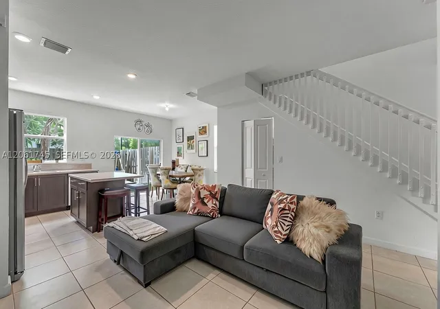 Photo 1 of Townhouse for sale at 2660 Se 15th St, Homestead, FL 33035 | MLS# A12061745 | Listing updated on 2026-08-28