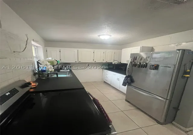Photo 3 of Single family home for sale at 240 Ne 23rd Ct, Pompano Beach, FL 33060 | MLS# A12061311 | Listing updated on 2026-09-08