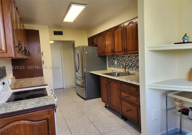 Photo 3 of Condo for sale at 250 180th Dr #301, Sunny Isles Beach, FL 33160 | MLS# A12062023 | Listing updated on 2026-09-10