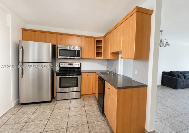 Photo 3 of Condo for sale at 3703 Ne 166th St #704, North Miami Beach, FL 33160 | MLS# A12061468 | Listing updated on 2026-09-17