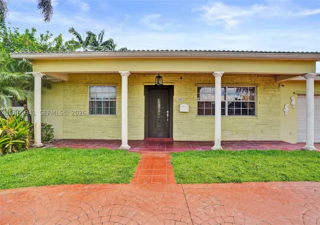 Photo 1 of Single family home for sale at 5306 Roosevelt St, Hollywood, FL 33021 | MLS# A12061941 | Listing updated on 2026-09-10