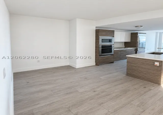 Photo 3 of Condo for sale at 460 Ne 28th St #906, Miami, FL 33137 | MLS# A12062280 | Listing updated on 2026-09-10