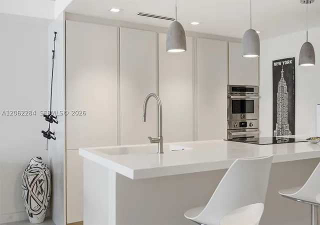 Photo 2 of Condo for sale at 5600 Collins Ave #5A, Miami Beach, FL 33140 | MLS# A12062284 | Listing updated on 2026-09-03