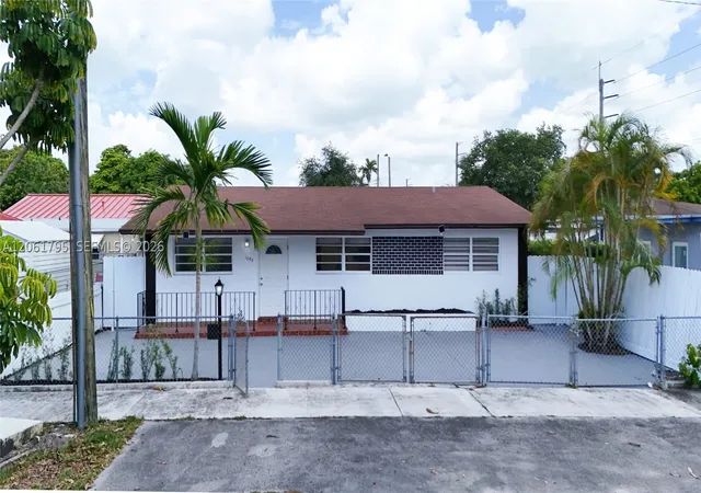 Photo 4 of House for sale at 1055 Nw 32Nd Ct, Miami, FL 33125 | MLS# A12061795 | Listing updated on 2026-10-07