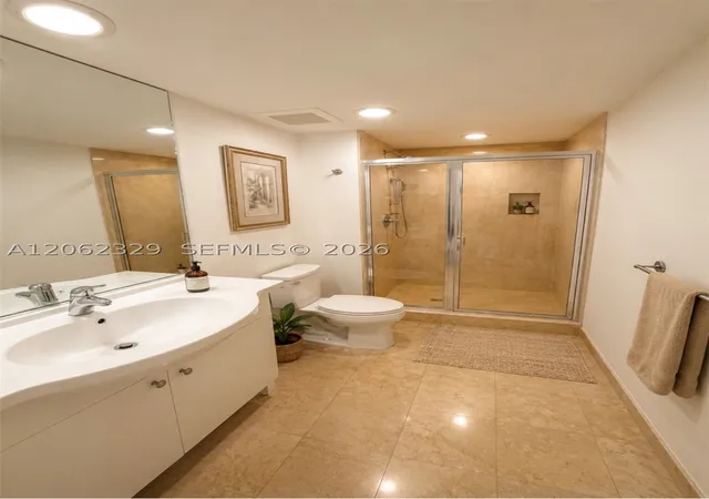 Photo 4 of Condo for sale at 1830 S Ocean Dr #1405, Hallandale Beach, FL 33009 | MLS# A12062329 | Listing updated on 2026-08-28