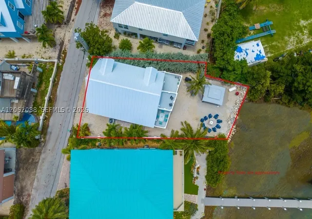 Photo 1 of Single family home for sale at 850 E 105th Street Ocean E, Marathon, FL 33050 | MLS# A12062088 | Listing updated on 2026-08-26