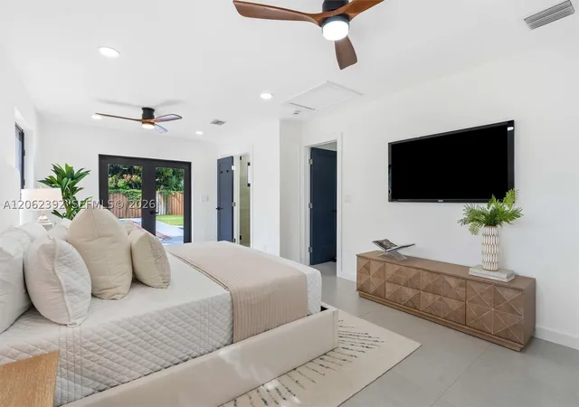 Photo 1 of Single family home for sale at 949 Lighthouse Dr, North Palm Beach, FL 33408 | MLS# A12062392 | Listing updated on 2026-09-06