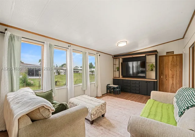 Photo 3 of Manufactured home for sale at 906 Whatley Court, Sebring, FL 33870 | MLS# A12057630 | Listing updated on 2026-09-08